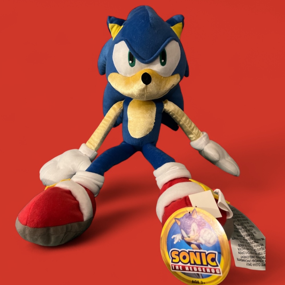 Sonic the Hedgehog Lg Stuffie and mug bundle